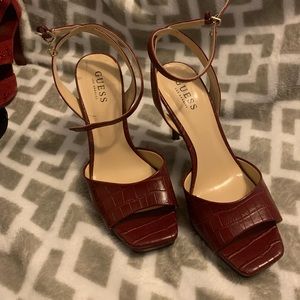 7.5 guess heels  red guess heels